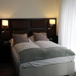 Otel City, Köln